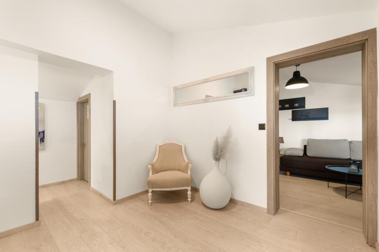 Apartman Dobrec Porec Exterior photo